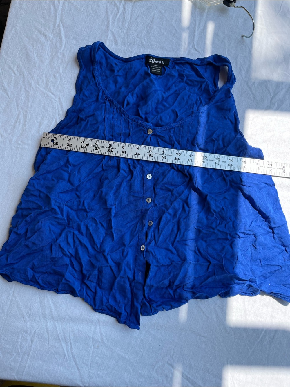 Swoon Royal Blue Button-Front Sleeveless Top size large